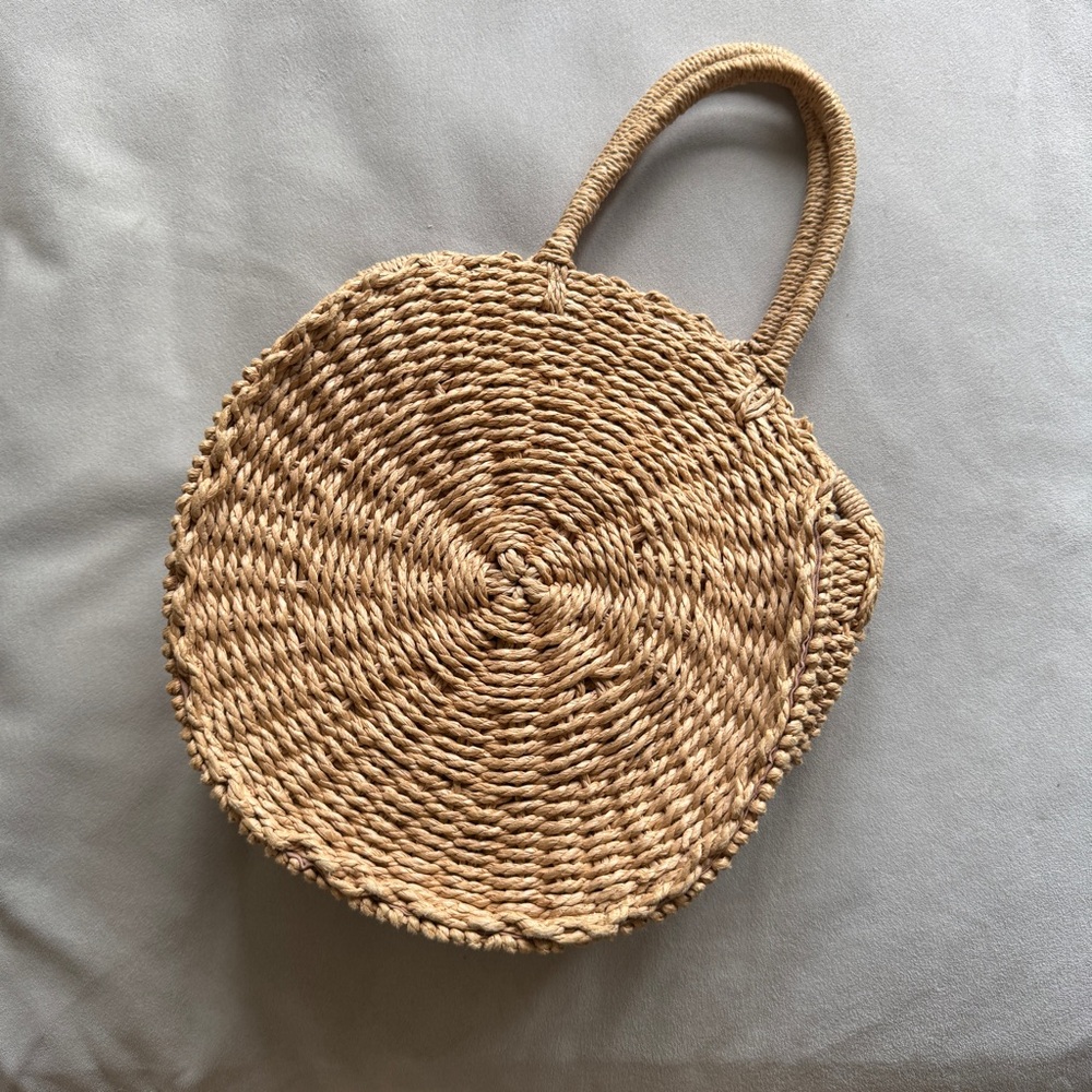 Straw bag
